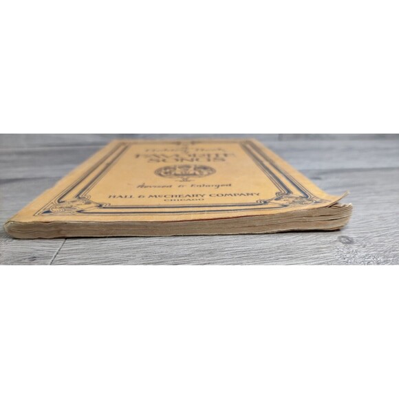 THE GOLDEN BOOK OF FAVORITE SONGS - 20TH EDITION- REVISED - 1923 - Picture 4 of 12